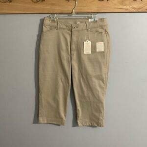 NWT St. John's Bay Mid Rise Slimming Capri Pants - Tan Size 10